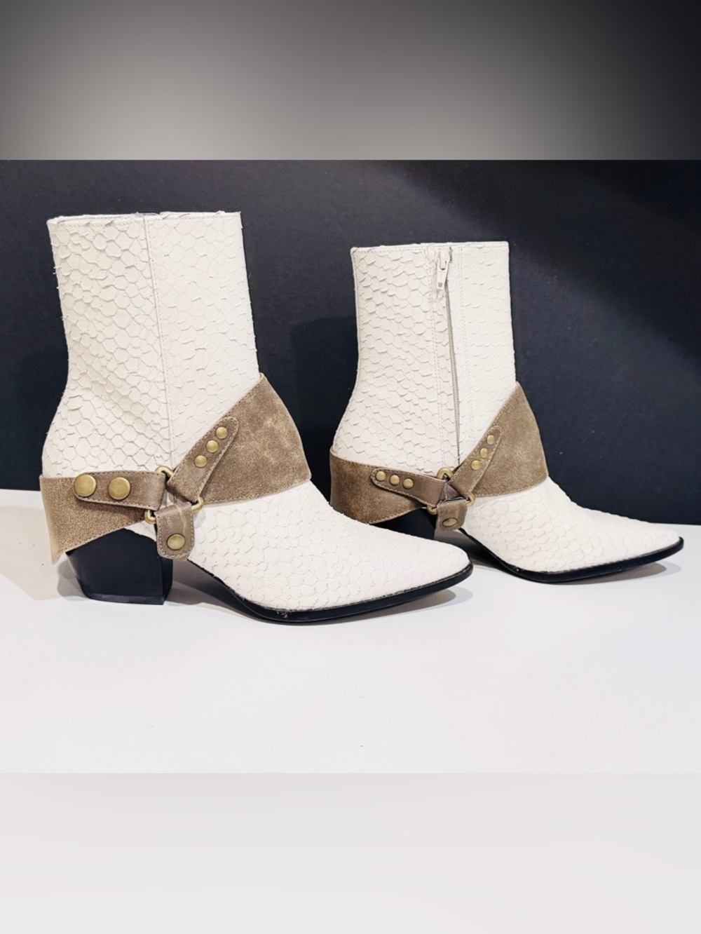 Matisse Caty Coachella Music Festival Western Snake Cowboy Ankle Bootie - Size 8